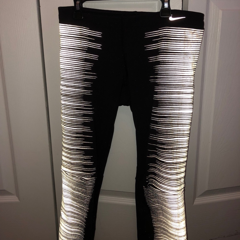 Women’s Nike flash leggings